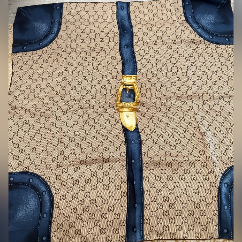Gucci Beige GG with Gold Buckle Accent and Navy Trim Silk Scarf